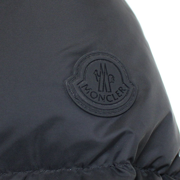 MONCLER モンクレール MONTCLA ダウンジャケット ブラック J20911B56900 IC 
7 JPタグ メンズ【中古】【美品】