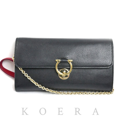 Salvatore Ferragamo サルヴァトーレフェラガモ チェーンウォレット 長財布 ブラック 22 D265 レディース【中古】